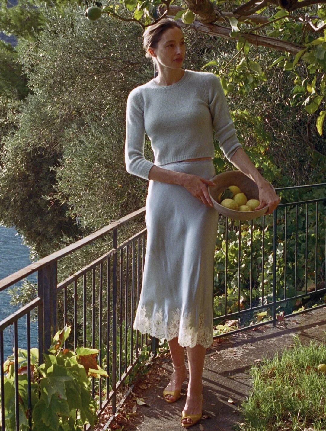 Sweaters + Skirts: The Most Effortlessly Chic Combo for Fall